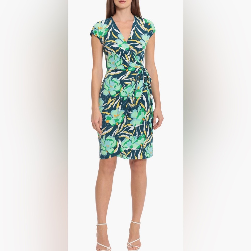 Maggy London short sleeve wrap dress